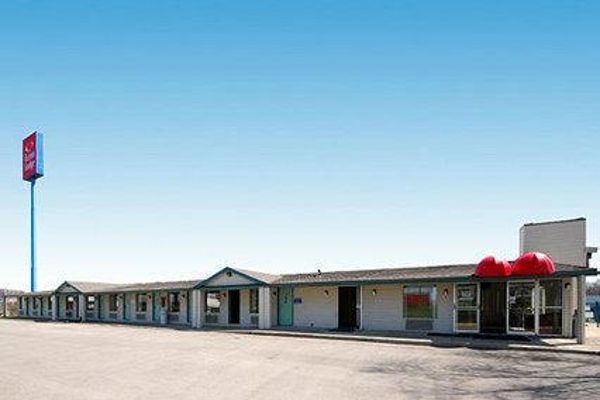 Econo Lodge Youngstown (Austintown)